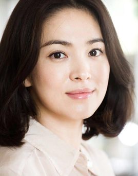 Diễn viên Hye-kyo Song