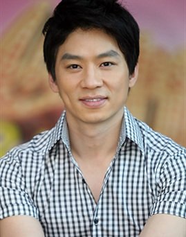 Diễn viên Sang-hun Jeong