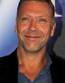 Mikael Persbrandt