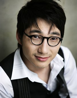 Diễn viên Un-taek Jeong
