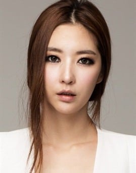 Diễn viên Kim Yoo-Yeon