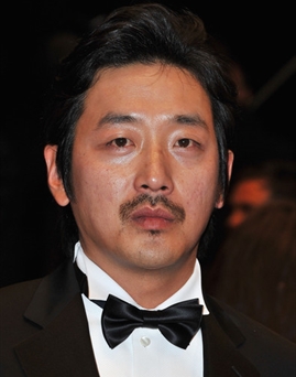 Diễn viên Woo-Jung Ha