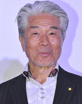 Diễn viên Yasuaki Kurata