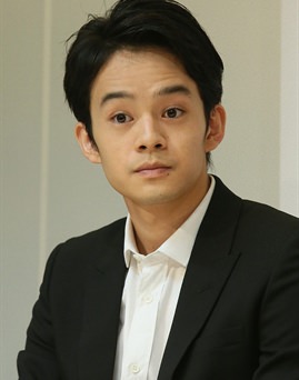 Diễn viên Sôsuke Ikematsu
