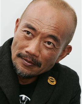 Diễn viên Naoto Takenaka