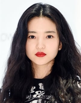 Diễn viên Tae-ri Kim