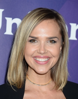 Arielle Kebbel