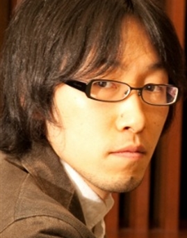 Đạo diễn Yasuhiro Yoshiura
