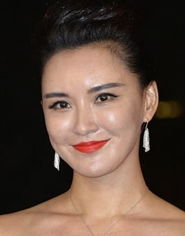 Diễn viên Monica Siu-Kei Mok