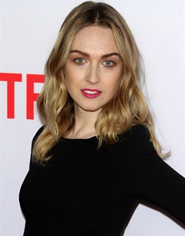 	Jamie Clayton