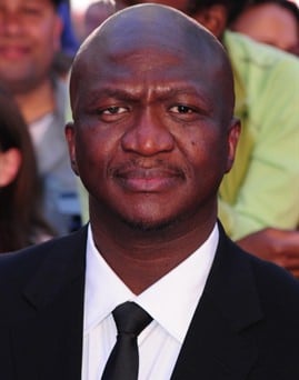 Diễn viên Fana Mokoena